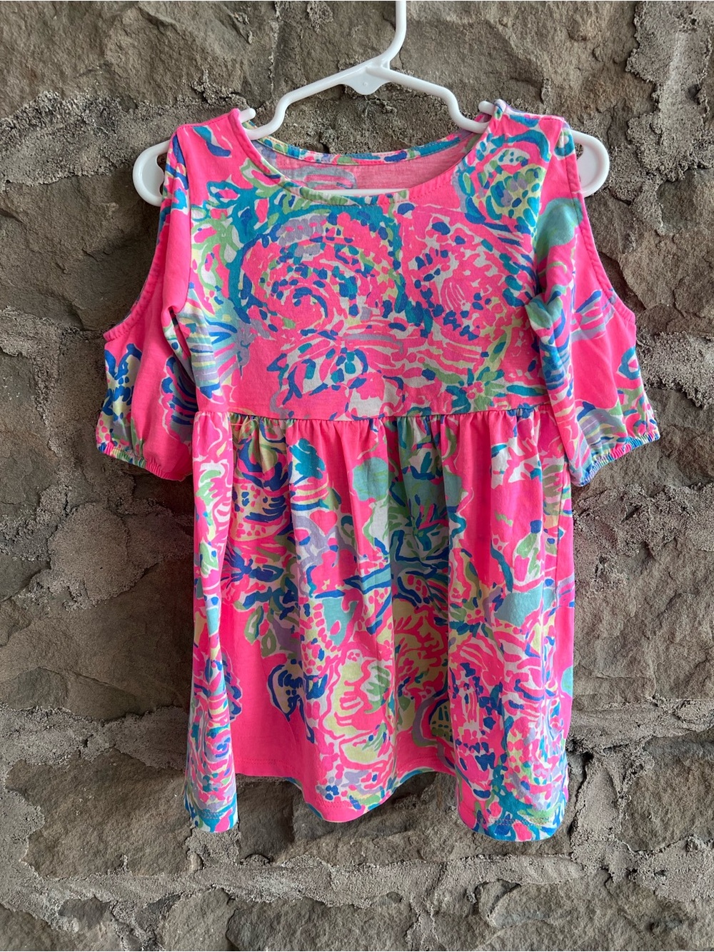 EUC Size XS  2T-3T Lilly Pulitzer Lynn cold  shoulder dress .